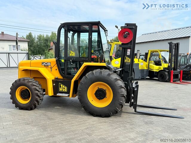 رافعة شوكية للطرق الوعرة JCB 940 / TRIPLEX 4500 / FREE-LIFT NEW TIRES