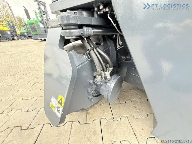 四向叉车 Combilift CB4000 TRIPLEX 5200 FREE-LIFT POSITIONER