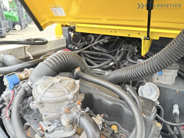 四向叉车 Combilift CB4000 TRIPLEX 5200 FREE-LIFT POSITIONER