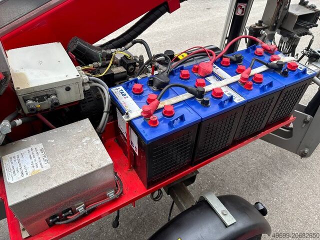 Platform pengangkatan Niftylift 120TE - 12,20m Anhänger-Arbeitsbühne