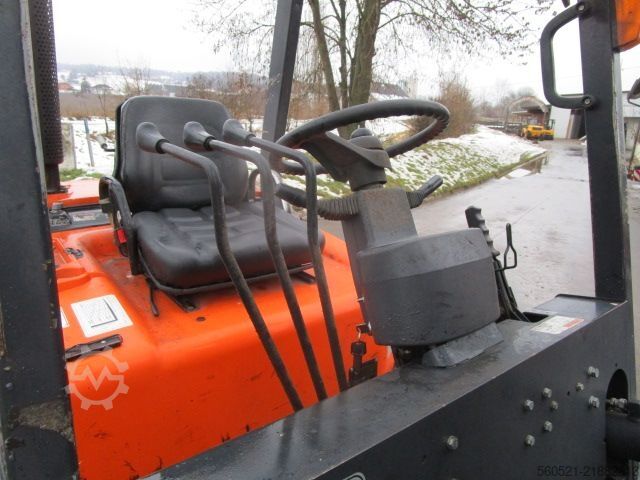Dieselstapler Doosan D25G - Triplex 6,10m + Seitenschieber