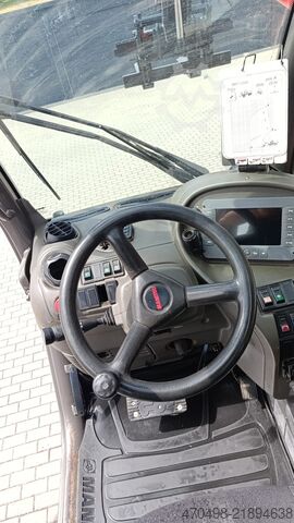 Vrtljivi teleskopski nakladalnik Manitou MRT 25.40+