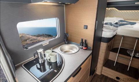 عربة تخييم شبه مدمجة Knaus L!VE WAVE 650 MEG Black Selection *TraumMobil*Autark e*