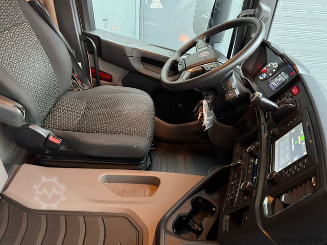 กระเป๋าเดินทาง Scania P250 / 416.000..KM! / Tail Lift / TUV: 9-2026 /...