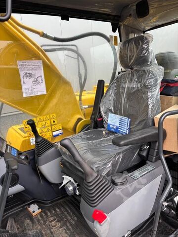 Гусеничный экскаватор Komatsu PC 210-10M0 (New / Non CE Certified)