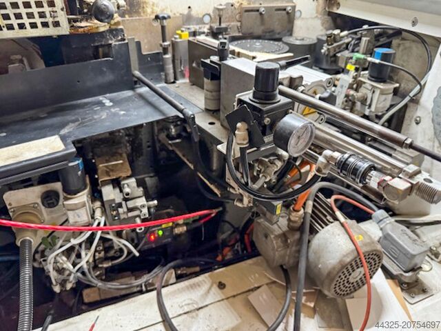 Ensidig kantbandsmaskin HOMAG .