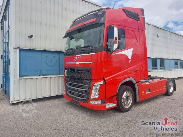 Standardní tahač Volvo FH 500 T4x2 Globetrotter  ALCOA Seitenverkleidung