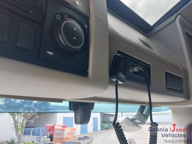 Standardní tahač Volvo FH 500 T4x2 Globetrotter  ALCOA Seitenverkleidung