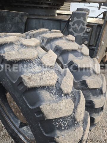 Mobile excavator KOMATSU PW180-7EO