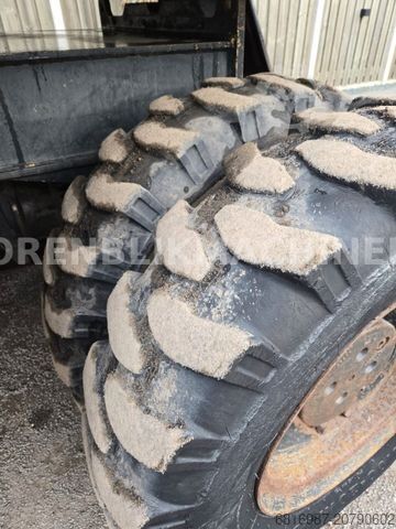 Mobile excavator KOMATSU PW180-7EO