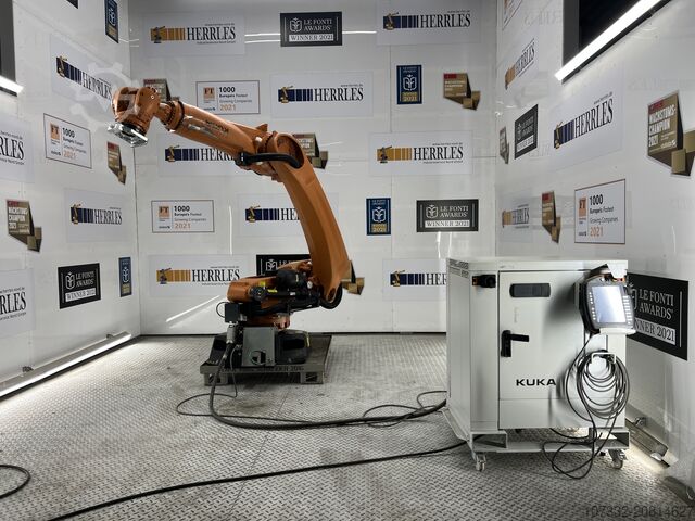 روبوت صناعي KUKA KR 210 R3300 ultra