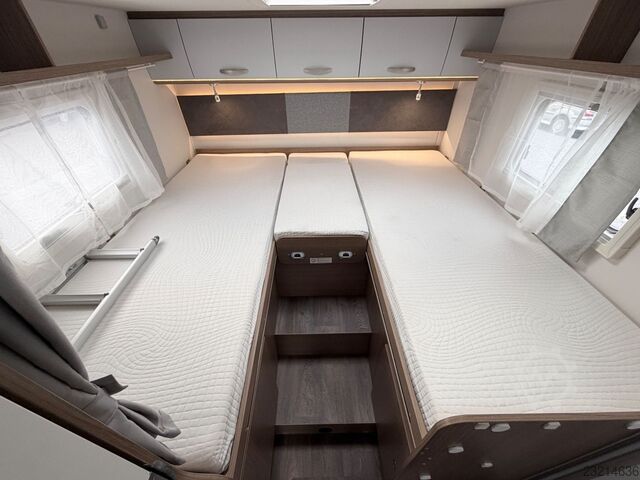 Autocaravana semi-integrada CARADO T 447+ *Einzelbetten-Automatik-1.Hand*