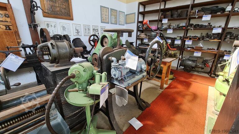 Machine Tool Museum Div. Div.