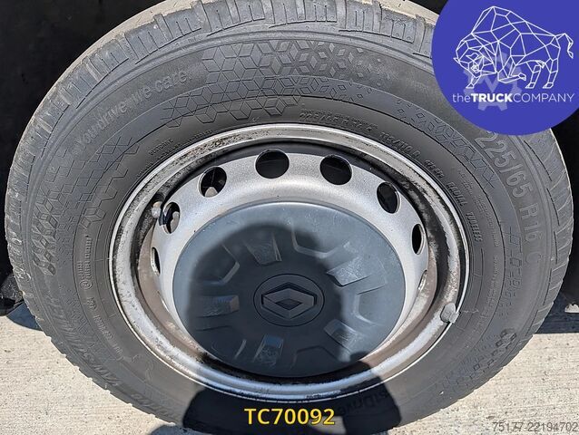 Plataforma elevatória Renault Master 145.35 nacelle klubb