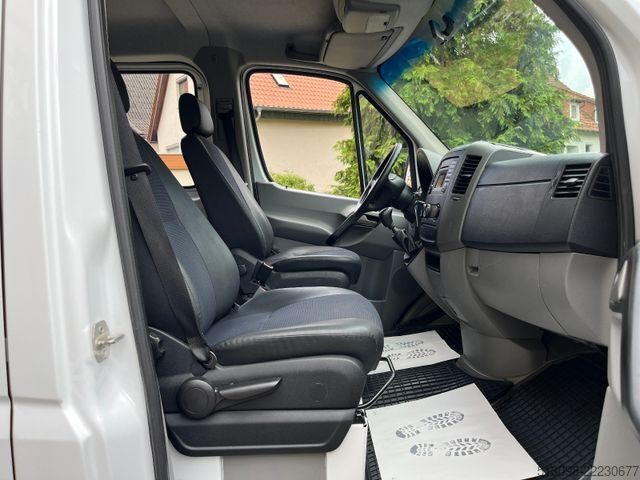 Curtain sider van MERCEDES-BENZ SPRINTER DoKa PRITSCHE+PLANE HECKA. TEMP KLIMA
