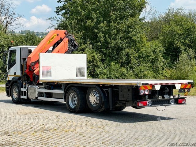 Grúa montada en camión IVECO Stralis 460 PRITSCHE 6,65m +KRAN +FUNK