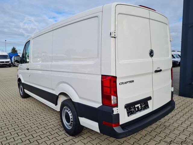 Fourgon tôlé VW Crafter 35 Kasten MR KLIMA KOMFORT PDC HOLZBODEN