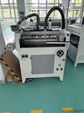 Máquina de coser M.A.I.C.A UAM04