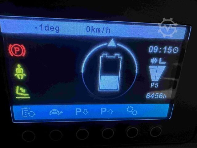 Elektrische vorkheftruck met 4 wielen Jungheinrich EFG 320 - TRIPLEX 4,4 m
