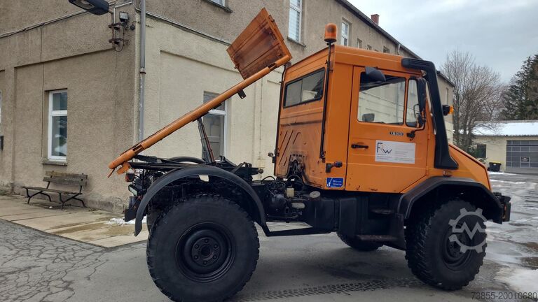 Товарен автомобил - самосвал Mercedes-Benz Unimog 418/10