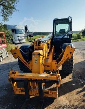 Telescopic forklift JCB 540-140