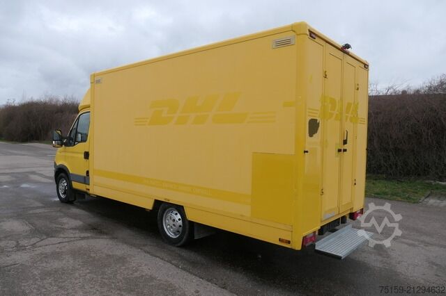 Transporter mit Koffer iveco Daily 35 S11 C30C AUTOMATIK KAMERA Regale LUFT DURCHGANG EURO-5 CoC