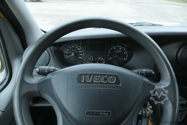 Transporter mit Koffer iveco Daily 35 S11 C30C AUTOMATIK KAMERA Regale LUFT DURCHGANG EURO-5 CoC
