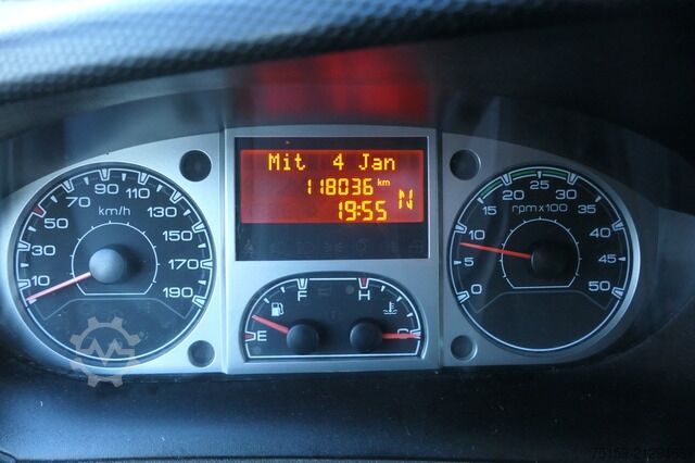 Transporter mit Koffer iveco Daily 35 S11 C30C AUTOMATIK KAMERA MAXI Regale DURCHGANG