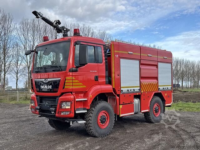 Véhicule de lutte contre les incendies MAN TGS 18.500 BB Fire Fighter Truck (2 units)