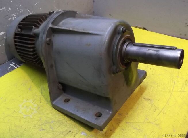 Motor gear 1.1 kW 16.5/33 rpm Bauer** DO43/105