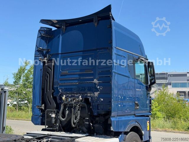 Standarta vilcējs MAN TGX 18.510 XXL Intarder ACC LGS Standklima Navi