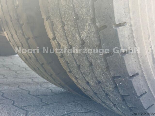 Стандартний тягач MAN TGX 18.510 XXL Intarder ACC LGS Standklima Navi
