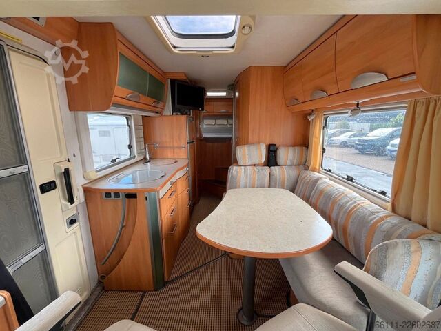 Integriertes Wohnmobil HYMER/ERIBA B 614 - Festbett- Klima -  - Solar -