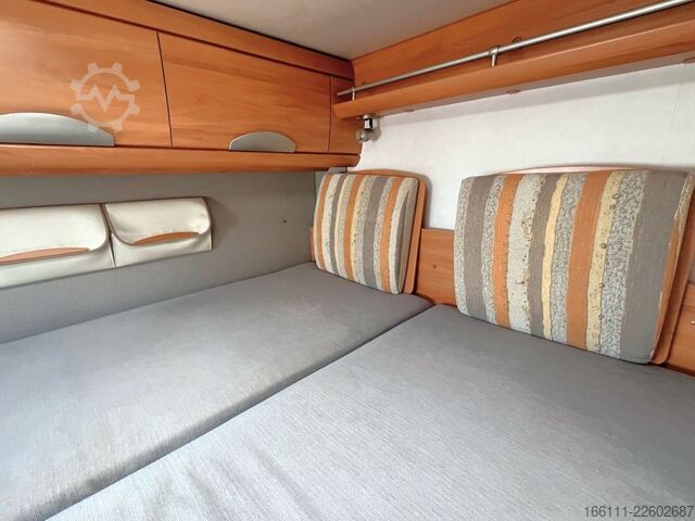 Integriertes Wohnmobil HYMER/ERIBA B 614 - Festbett- Klima -  - Solar -