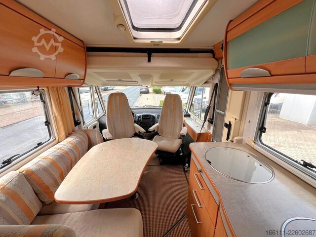 Integriertes Wohnmobil HYMER/ERIBA B 614 - Festbett- Klima -  - Solar -