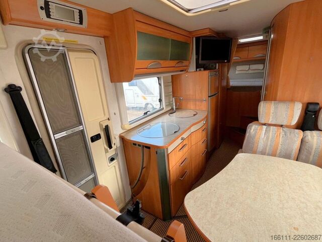 Integriertes Wohnmobil HYMER/ERIBA B 614 - Festbett- Klima -  - Solar -