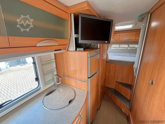Integriertes Wohnmobil HYMER/ERIBA B 614 - Festbett- Klima -  - Solar -