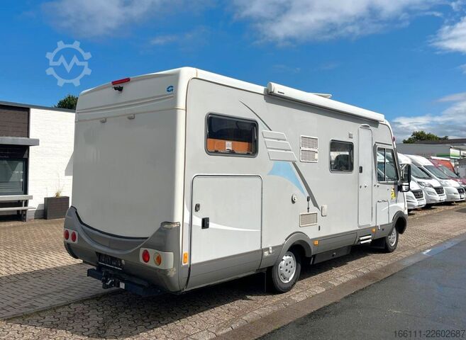 Integriertes Wohnmobil HYMER/ERIBA B 614 - Festbett- Klima -  - Solar -