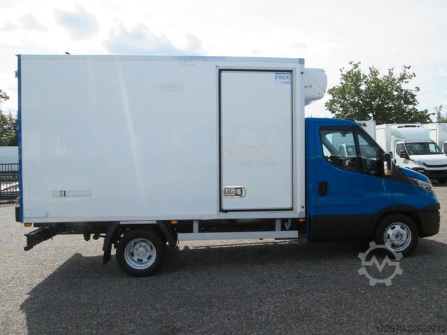 Refrigerator body van IVECO 35 C14 *Maxi 2xCarrier Kühlkoffer 3.70m*Euro 6*