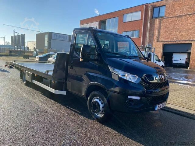 Van car carrier Iveco Daily 70-170 3.0hpt Motorschade