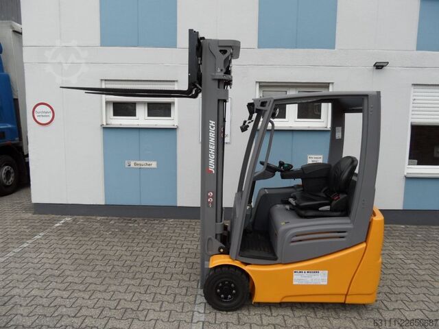 Chariot élévateur électrique à 3 roues Jungheinrich EFG 215 - Triplex - Baujahr 2022
