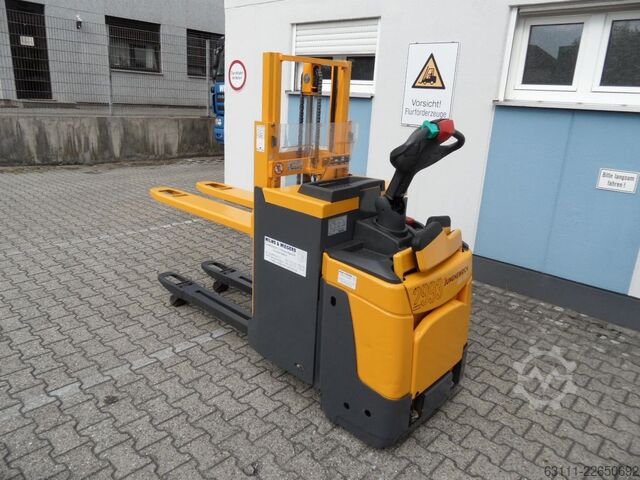 Gerbeur manuel Jungheinrich ERD 220 - NEUE Batterie - Plattform klappbar