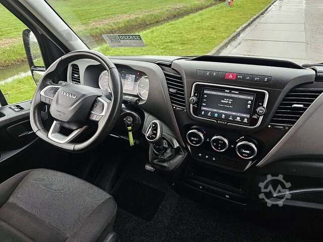 Yüksek tavanlı istasyon vagonu IVECO DAILY 35 S 14 ac automaat EURO6