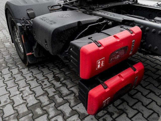 Đầu kéo tiêu chuẩn DAF XF 480 FT SSC + MX-BREAK + 545l TANK