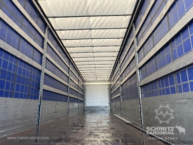 Öppen semitrailer med kapell Schmitz Cargobull Semitrailer Curtainsider Standard