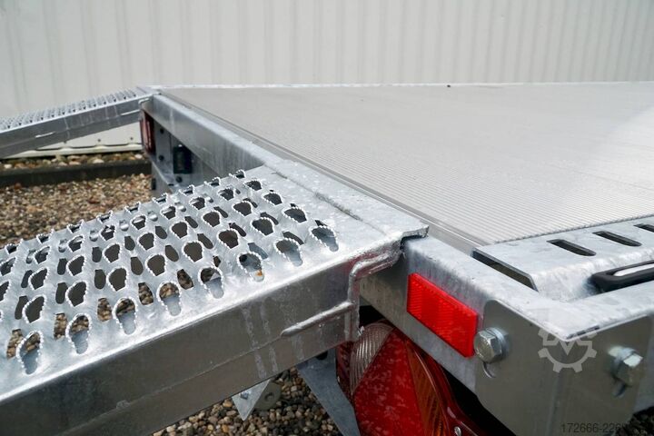  Humbaur UNIVERSAL 3000 ALU 400X203CM 3.000KG AUTOTRAILER