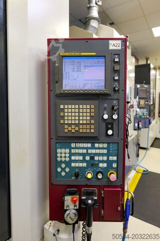 Pusat pemesinan OKK VP 400