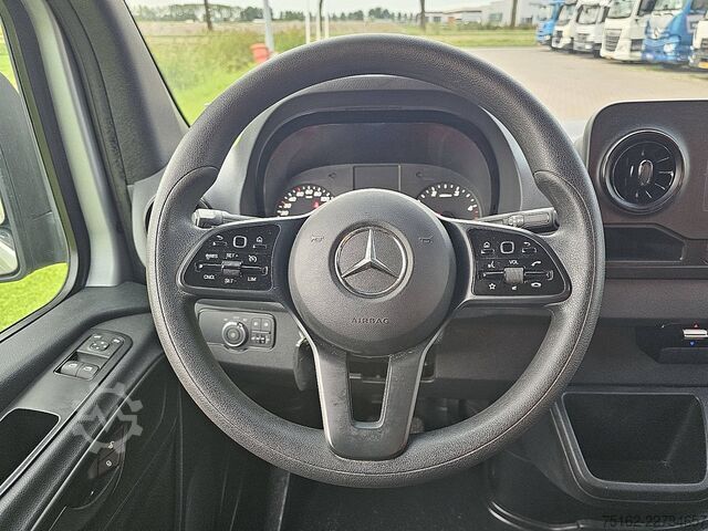 Camioneta familiar de techo alto MERCEDES-BENZ SPRINTER 317 L2H2 Automaat Mbux