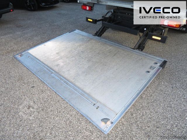 Transporter mit Koffer IVECO Daily 70C18A8/P Koffer/LBW Klima, NL 3150kg