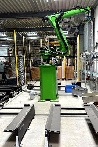 Robot industri KUKA KR 129 R3900 - 2K